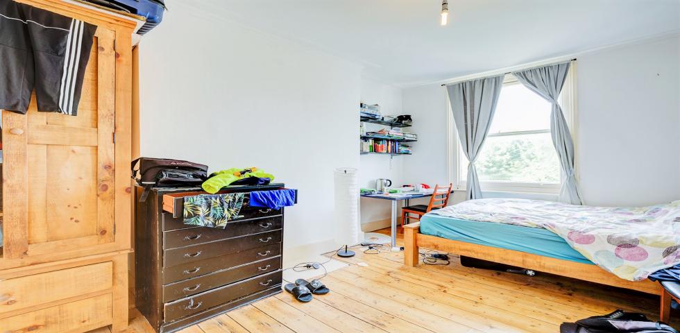 			6 Bedroom, 1 bath, 1 reception House			 Marylands Road, MAIDA VALE